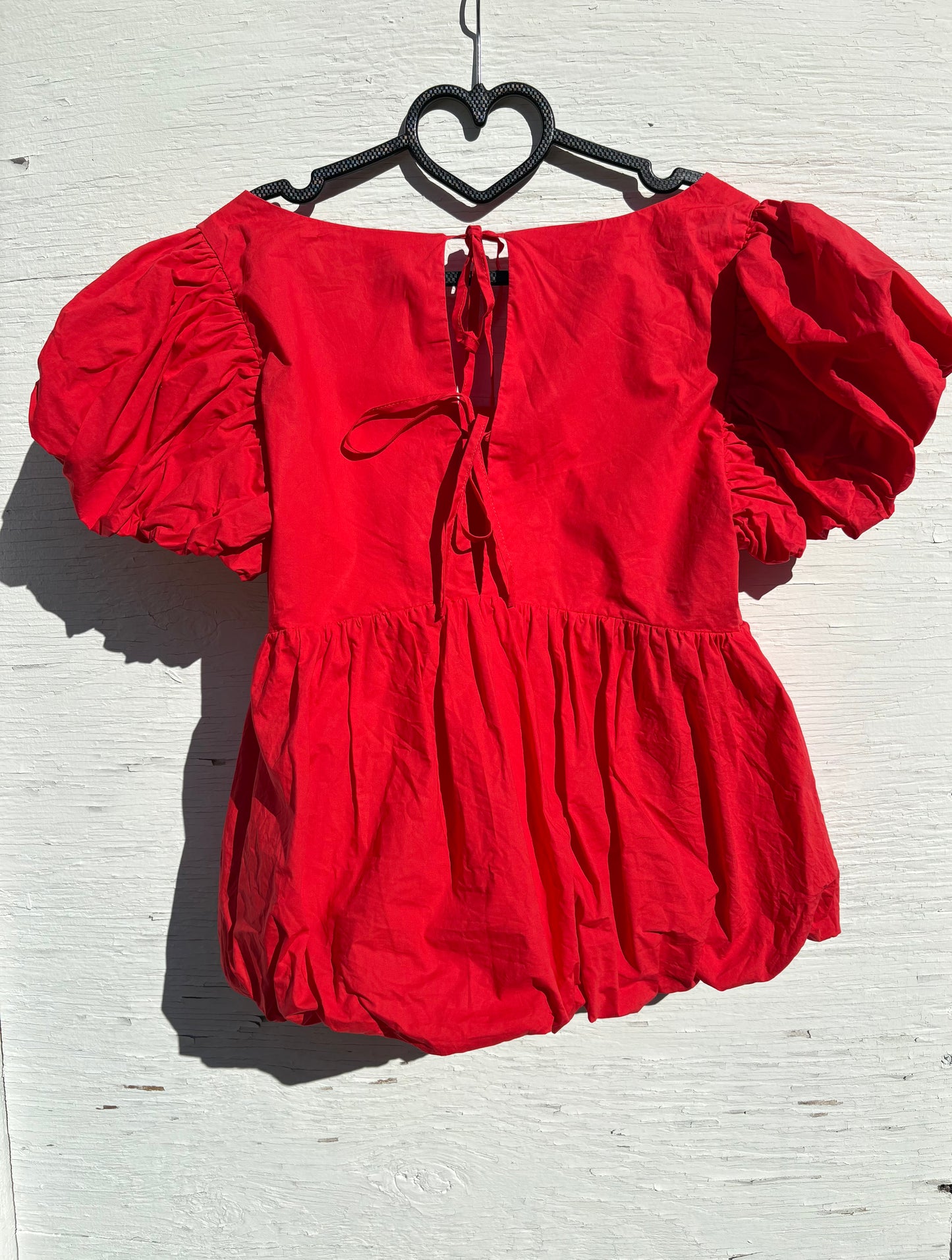 Knife Bubble Hem Top